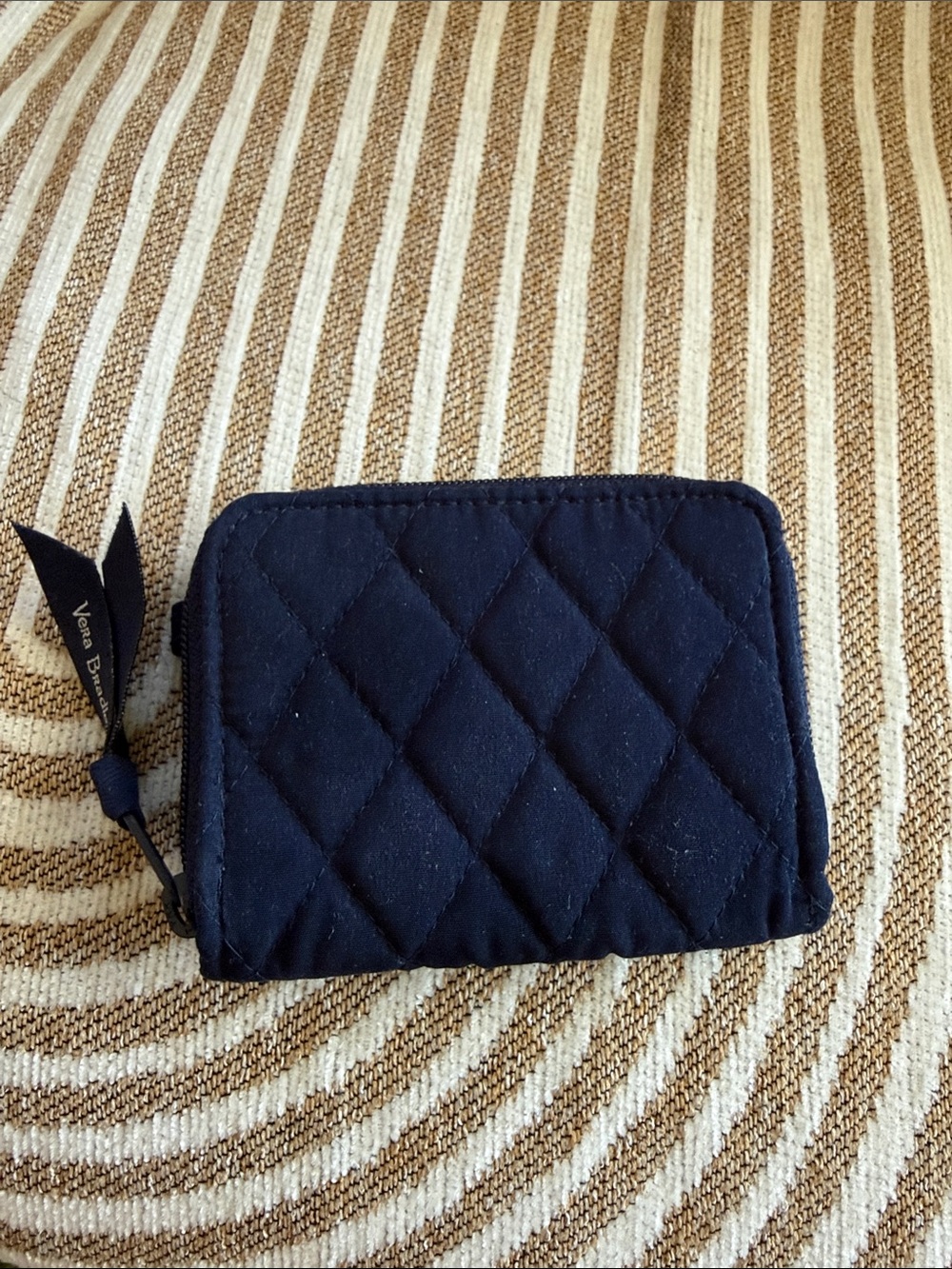 Vera Bradley Small Zip-Around ID Wallet quilted "Peacoat" (Classic Navy)